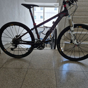환타시아 카본 N2 마빅 크로스맥스 MTB 자전거 이미지