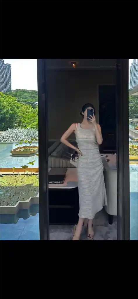 더로랑 메종설레 시어서커 원피스 원가 17만 이미지