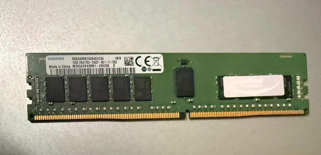 삼성 메모리 서버용 ECC DDR4 16GB PC4-2400T 이미지