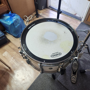 Pearl 데니스챔버스 스네어 팝니다. (14"*6.5") 이미지