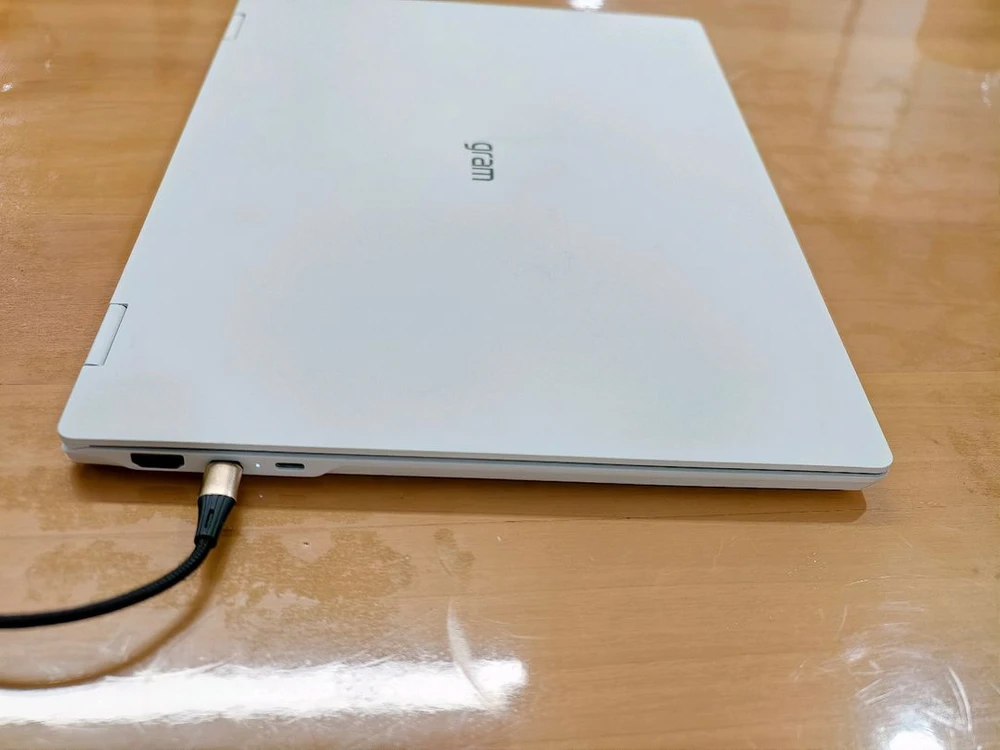 LG 그램 프로 16 360 16T90SP 이미지