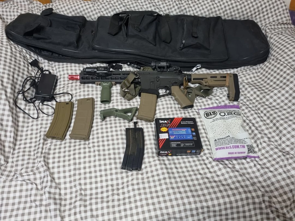 VFC GLOCK 45 에비탄창 포함, inf sr16 풀파츠 판매합니다. 이미지