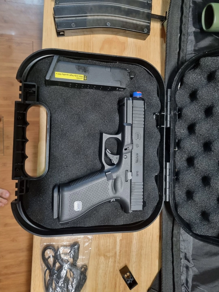 VFC GLOCK 45 에비탄창 포함, inf sr16 풀파츠 판매합니다. 이미지