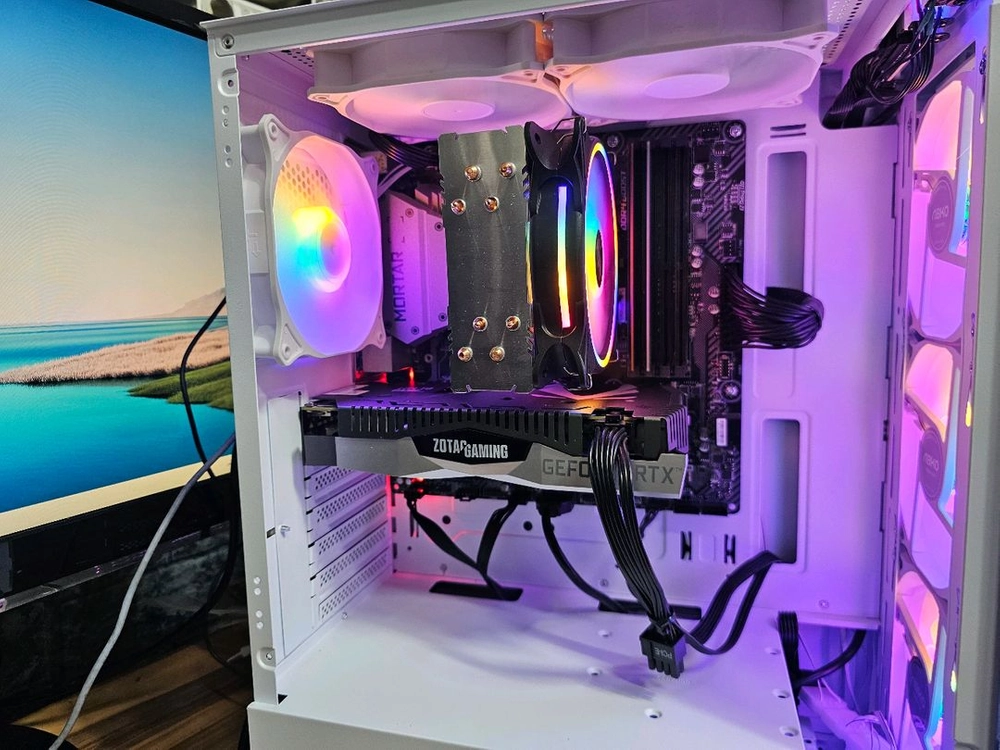 새 케이스 / RTX 2070 SUPER / i5-11500 / 게이밍 PC 이미지