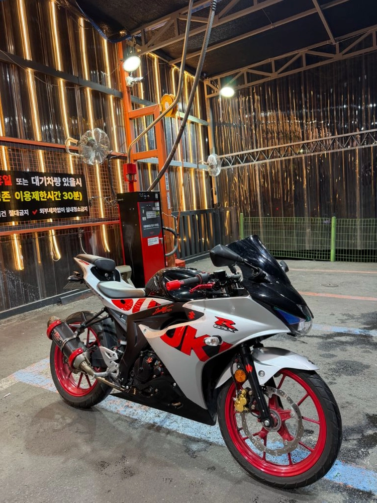 스즈키gsx-r125 21년식 이미지