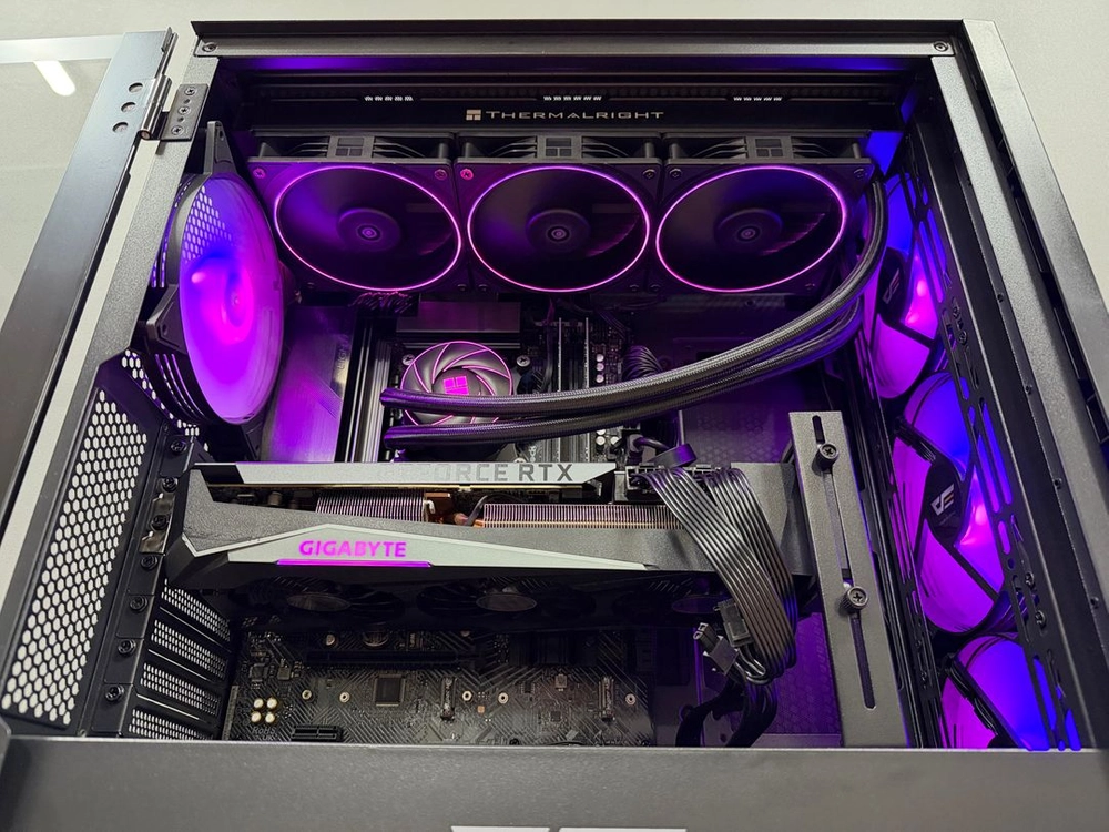 i7-13700/RTX3070 Ti/SSD 1TB /램 16GB/Z790 칩셋/게임용PC 이미지