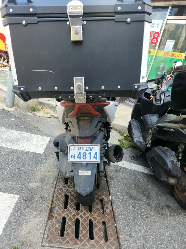 혼다 포르자350 25년식 네고받음 이미지