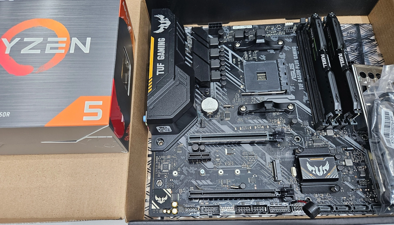 라이젠5 5600__32G RAM__TUF B450m plus - 안심되는 중고거래