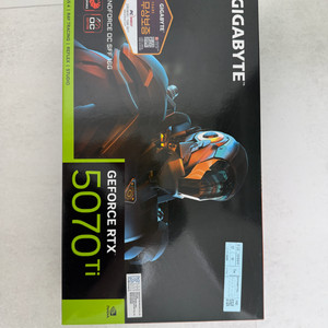 RTX 5070 Ti 그래픽카드 이미지