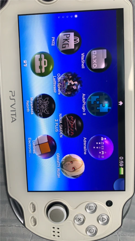 소니 PS비타 1세대 OLED 256GB 메모리 장착 팝니다 이미지