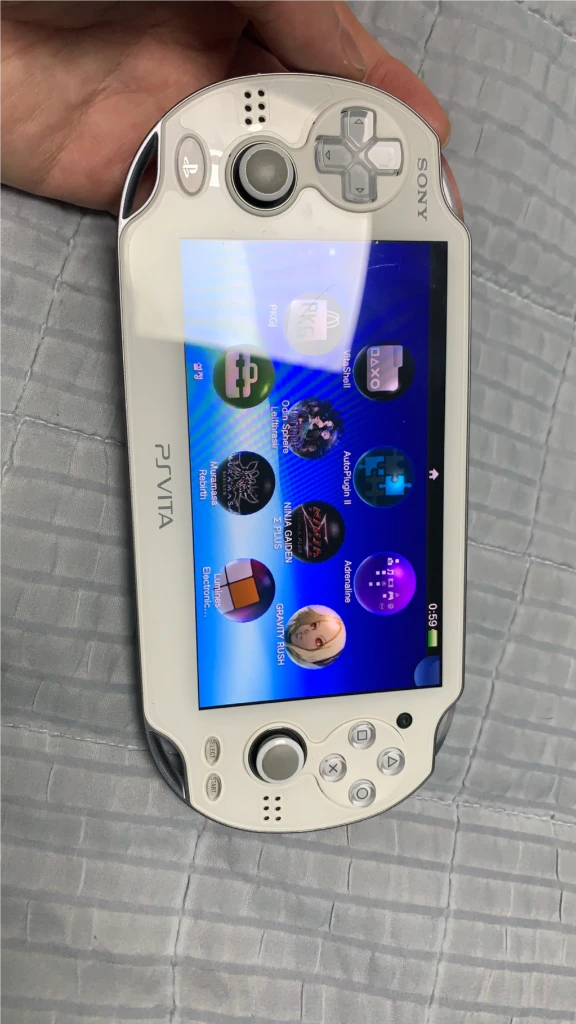 소니 PS비타 1세대 OLED 256GB 메모리 장착 팝니다 이미지