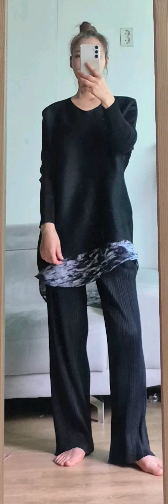 이세이미야케 플리츠플리즈 ISSEYMIYAKE 롱스컷+탱글한 일제 플리츠 탑 (핏 예술) 이미지