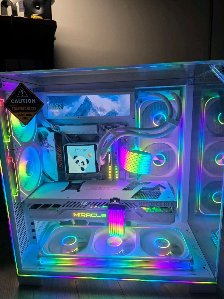 라이젠7 9800X3D.RTX5080 미라클 어항PC 팝니다 이미지