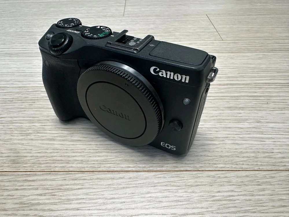 캐논 EOS M3 블랙 바디 판매합니다 이미지