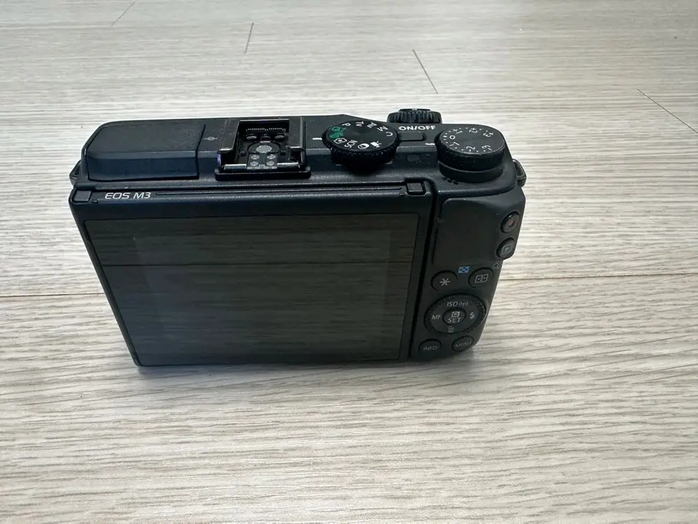 캐논 EOS M3 블랙 바디 판매합니다 이미지