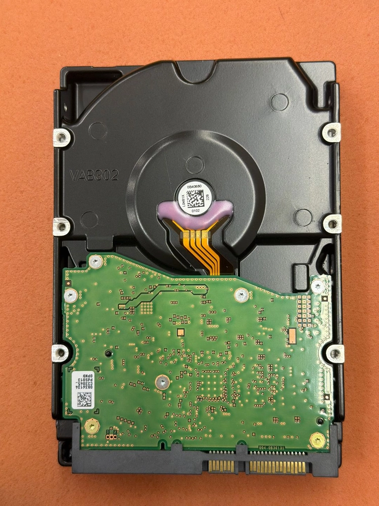 SATA 6TB HDD HUS726T6TALE600 시놀로지 Synology 나스 이미지