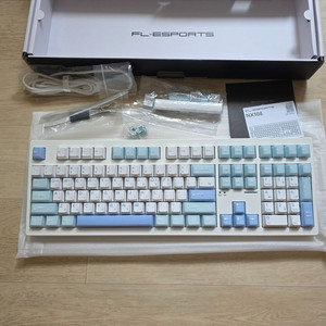 FL-ESPORTS NX108 풀배열 기계식 키보드 팝니다 이미지