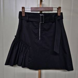 산드로 블랙 프릴 스커트 이미지