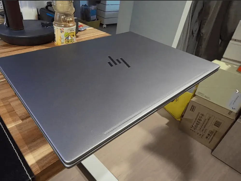 HP워크스테이션 Ryzen9, 64GB, RTX3000, 1TB (2580*1600) 이미지