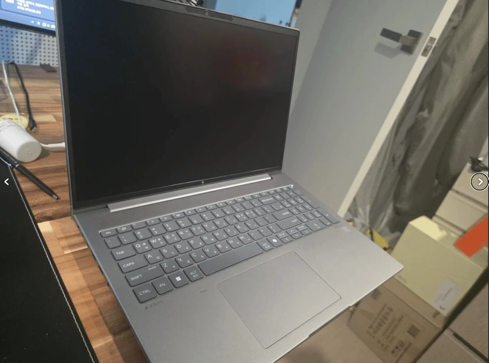 HP워크스테이션 Ryzen9, 64GB, RTX3000, 1TB (2580*1600) 이미지