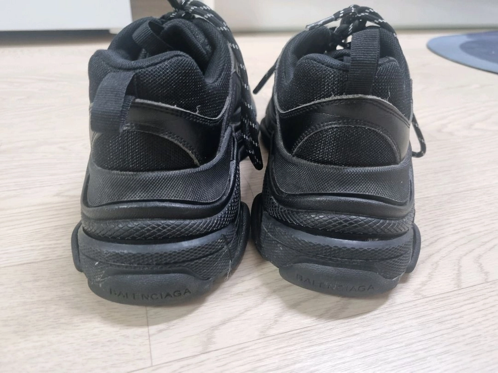 발렌시아가 트리플S 블랙 41 이미지