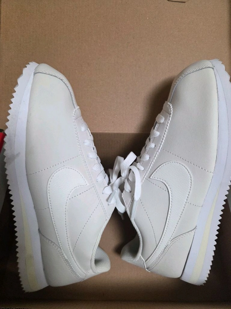 나이키 코르테즈 이미지