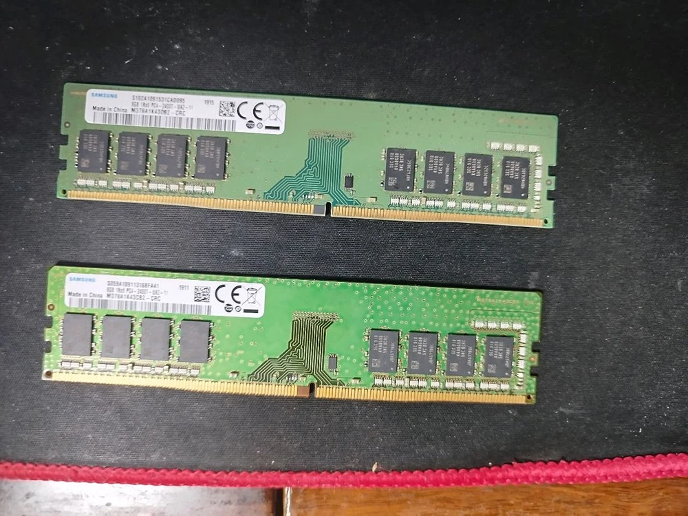 삼성 DDR4 8GB 램 2개 판매해요2400t MHz 전주시 이미지