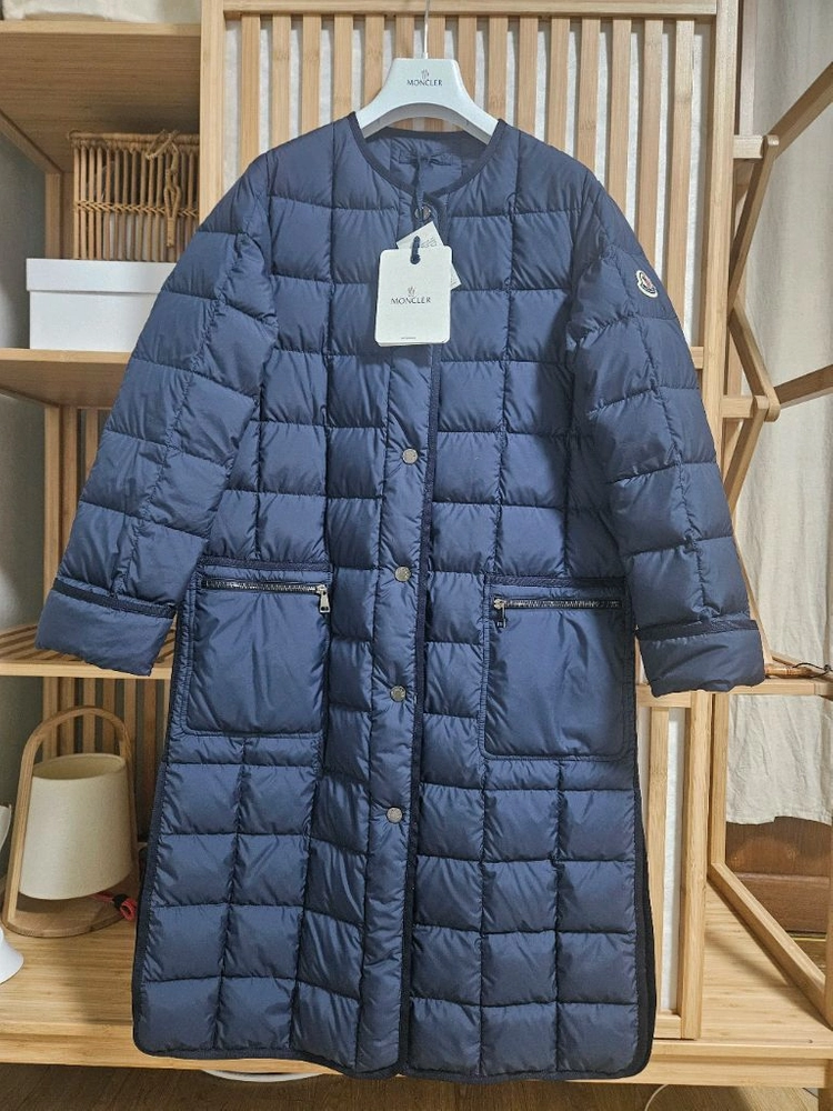 몽클레어 롱패딩 이미지