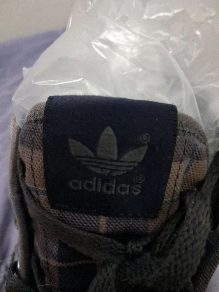아디다스 오리지널스(adidas Originals) 클래식 캔버스화 라인인 니짜 하이(Nizza Hi) 희소성 수집 이미지