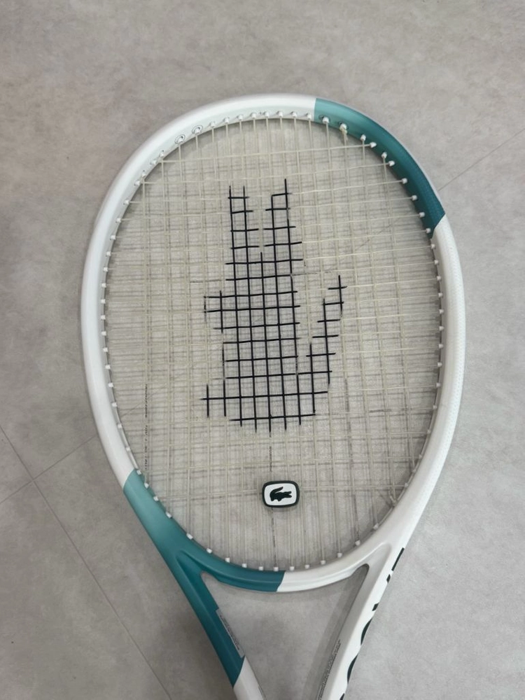 라코스테 L20 275g 테니스 라켓 이미지