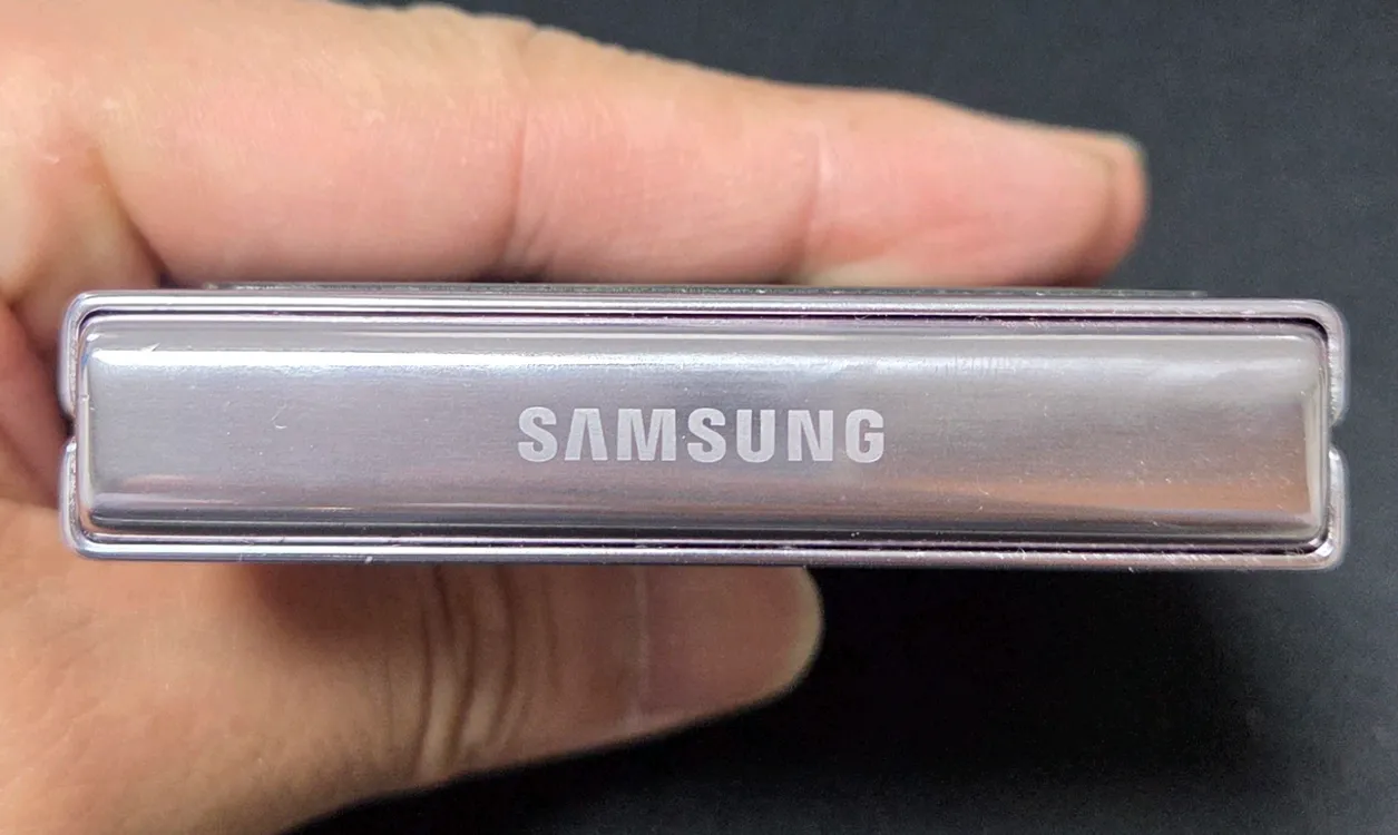 갤럭시 Z플립5 라벤더 256GB 이미지