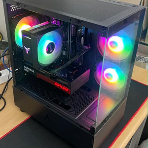 RTX 5060 / i5-14400F 고사양 게이밍 PC 이미지