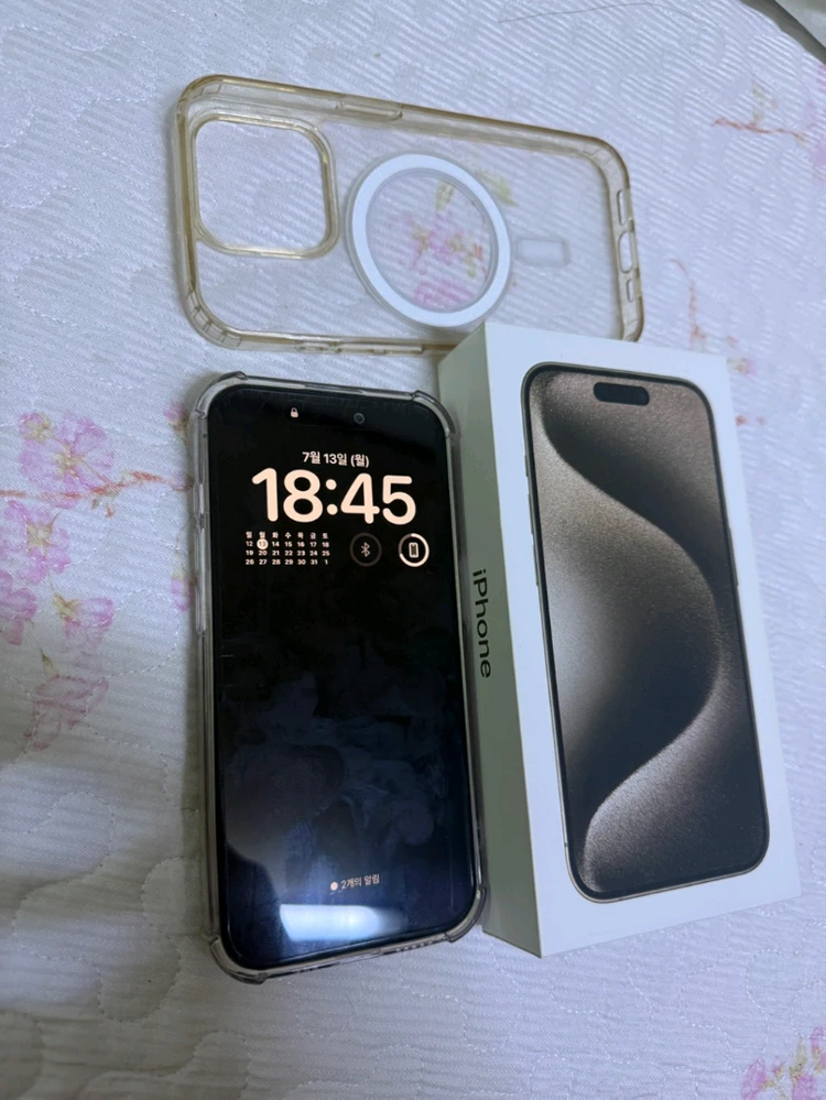 아이폰15 프로 256GB 내추럴 티타늄 이미지