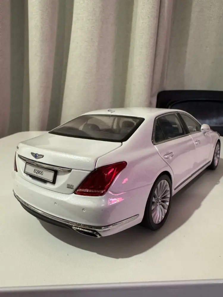 1:18 eq900 판매 이미지