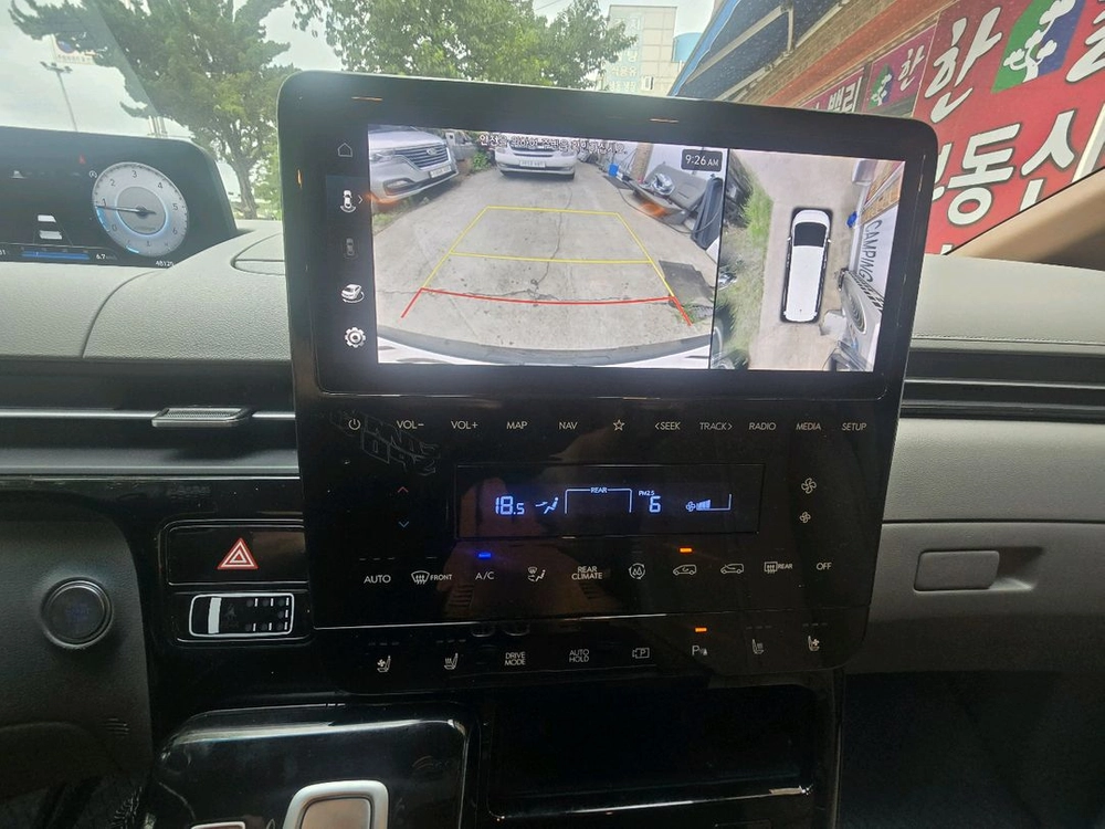스타리아 4륜 팝업루프 캠핑카 이미지