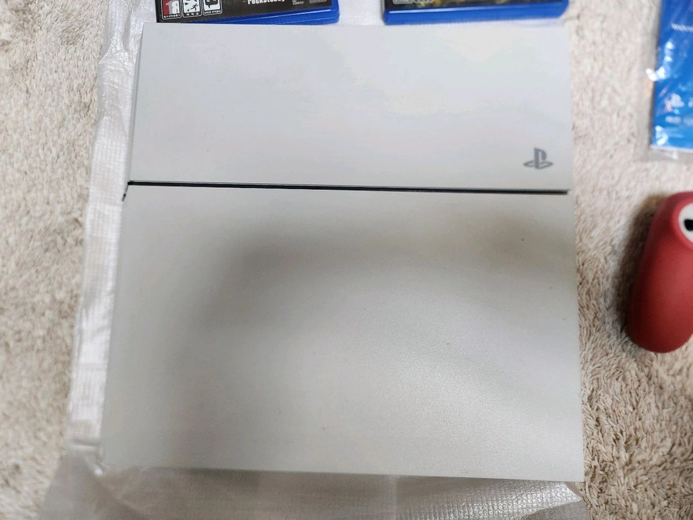 Ps4 Cuh-1205A 화이트 색상(게임시디3장) 이미지