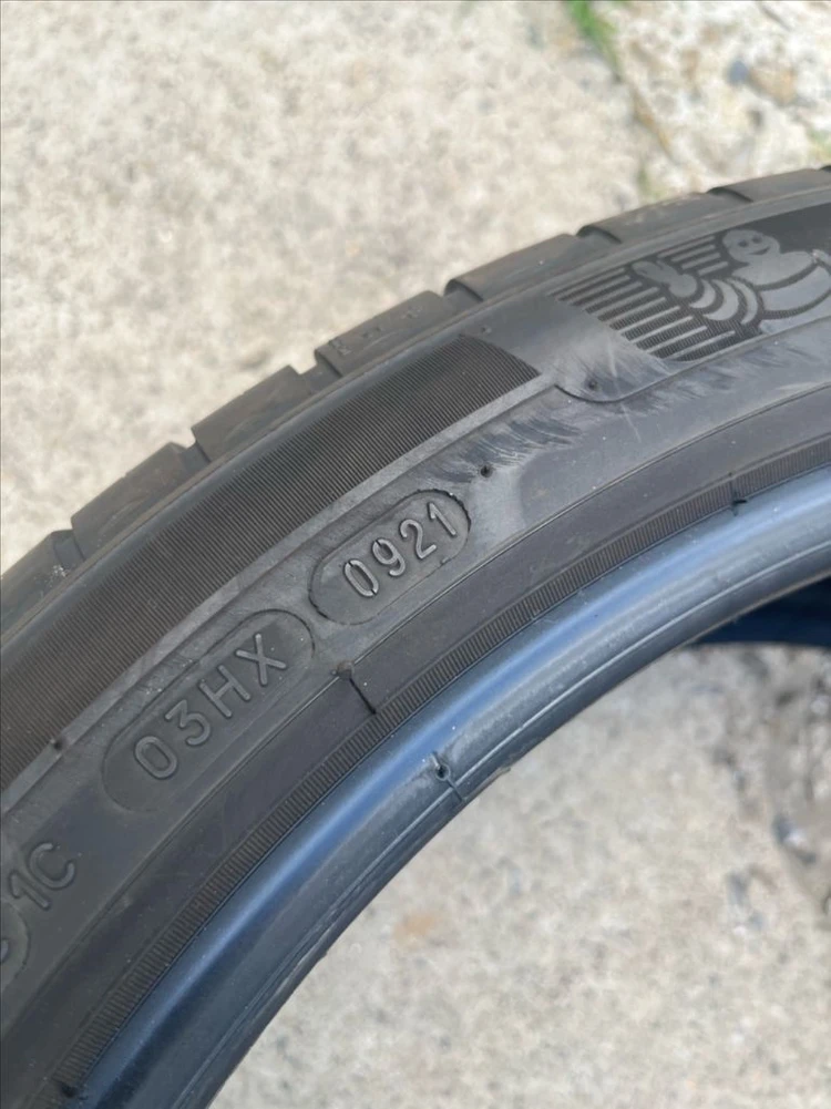 미쉐린 프라이머시 245/40R19 판매 이미지