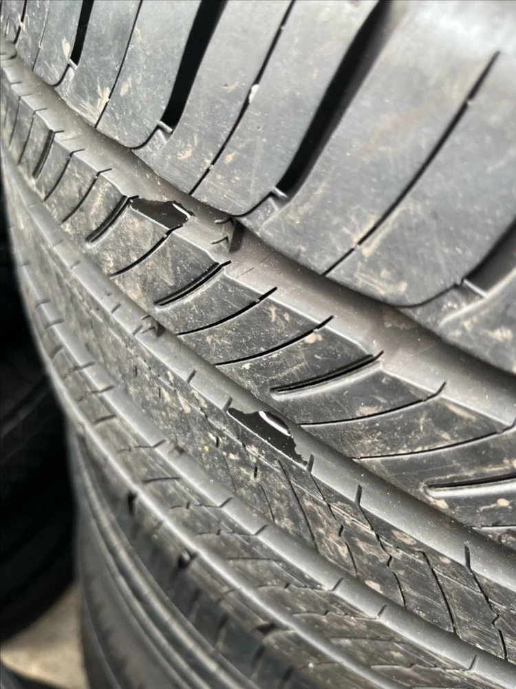 미쉐린 프라이머시 245/40R19 판매 이미지