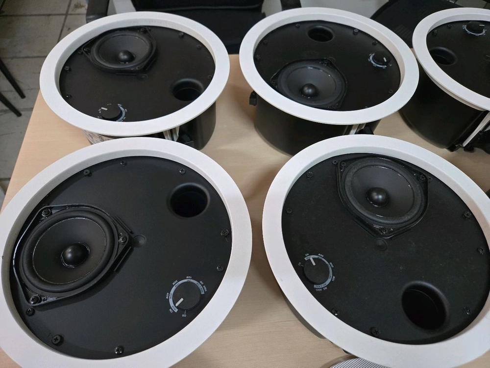 매력적인 보스 FreeSpace DS 40F 천장 스피커 팝니다 이미지