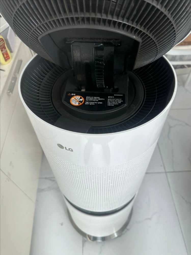 상태 최상인 LG퓨리케어360공기청정기바퀴포함AS280판매합니다 상품 정보• 브랜드/모델명: LG 퓨리케어 360 이미지