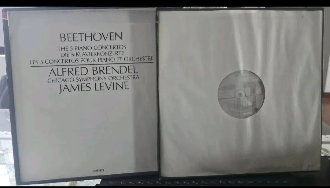 알프레드 브렌델 연주_베토벤의 피아노 협주곡_4LP BOX Holland 이미지