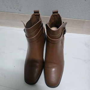 브라운 통굽 앵글부츠250 이미지