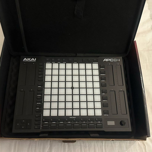 AKAI APC64 에이블톤 라이브 컨트롤러 퍼포먼스 패드 ableton live push 대용 이미지