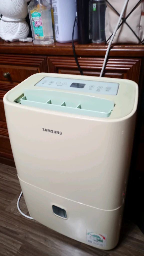 삼성 15리터 대용량 제습기 택배불가 대전 법2동직거래 이미지