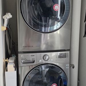 LG 드럼세탁기 (F17VDW1) 17KG+ 건조기 (RH14VH) 14KG 팔아요 이미지