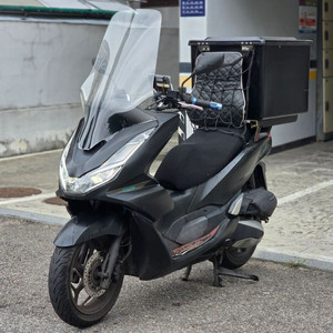 21년식/pcx125cc/8만/배달세팅/전체적으로컨디션상급매물팝니다 이미지