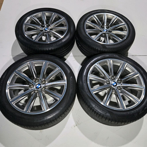 BMW G30 5시리즈 18인치 순정휠타이어 차량한대분 이미지