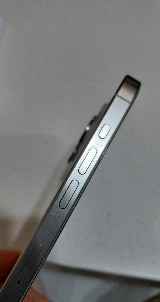 아이폰 15프로 화이트티타늄 256GB 이미지