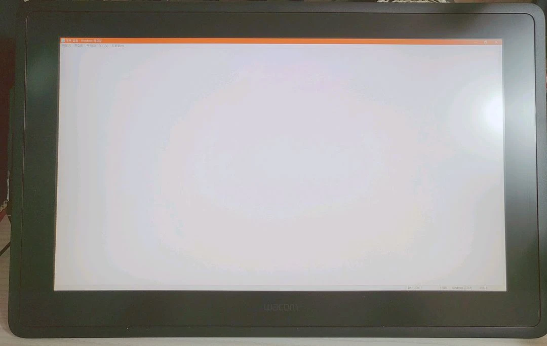 와콤 신티크22 DTK-2260 이미지