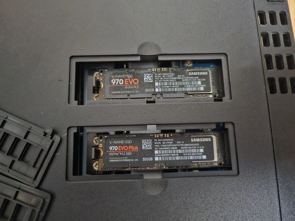 DS 1019+ 16GB RAM, 전체 16GB HDD + M.2 512GB *2 이미지